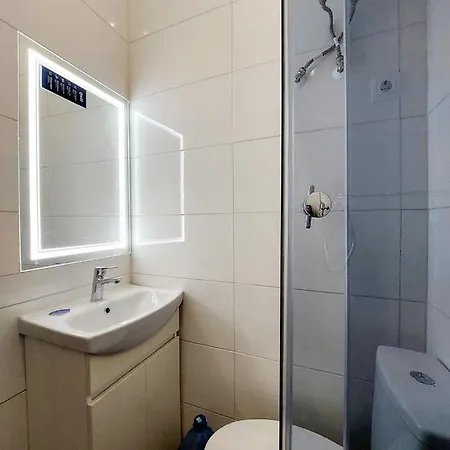 нові в центрі міста львова * إلفيف